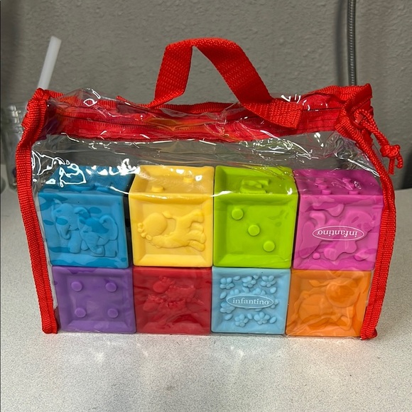 Infantino Blue and Yellow Building Blocks Set - Picture 2 of 5